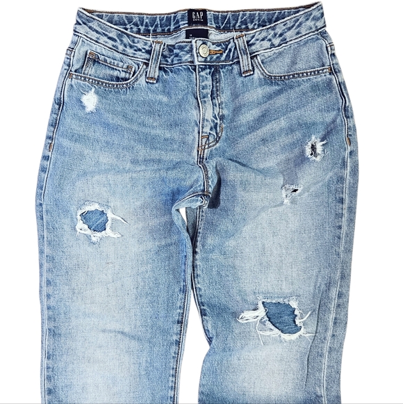 Gap Denim Distressed Patch Light Wash Relaxed Fit Girlfriend Ankle Length Jeans - Picture 2 of 4